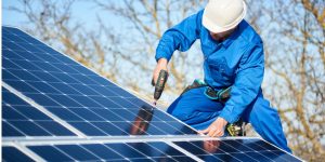 Installation Maintenance Panneaux Solaires Photovoltaïques à Lezigneux